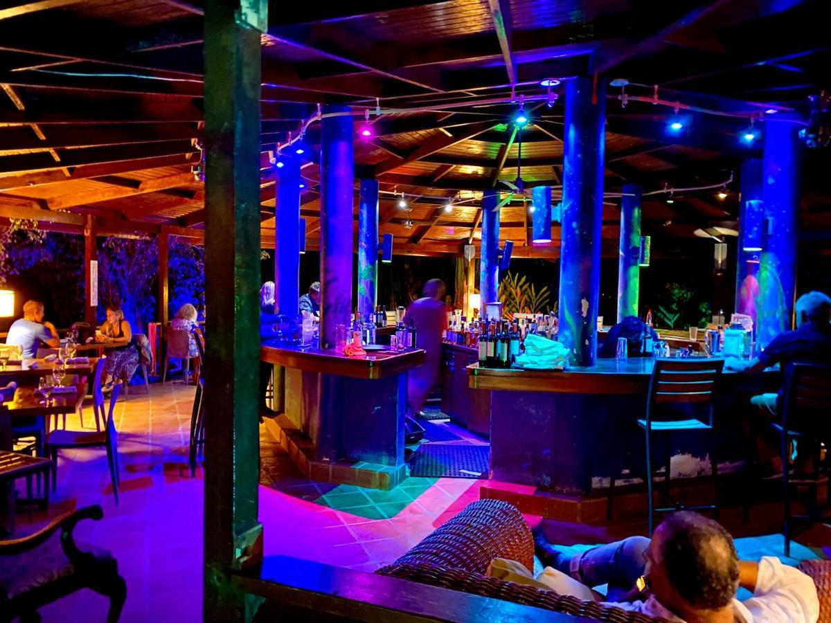 Blue Horizon Boutique Resort (Adults Only) В'єкес Екстер'єр фото